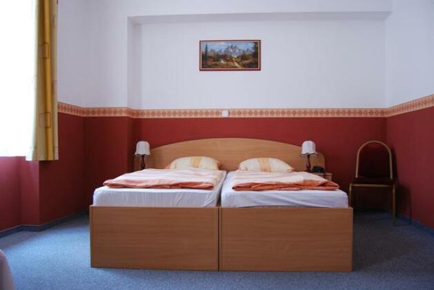 Hotel Queen Mary - Photo5