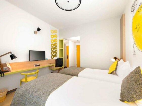 Ibis Styles Budapest City - Photo3