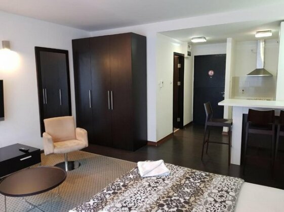 Imperial Suites - Photo4