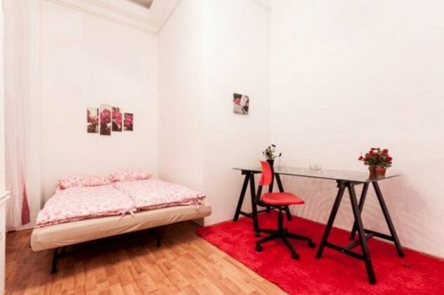 Joe Road Flat - Photo3