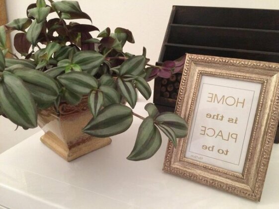 Julia's Home - Photo3