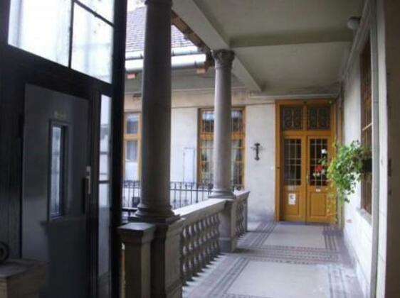 Kate Guesthouse - Photo4