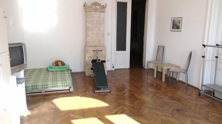 King Guesthouse Budapest - Photo2