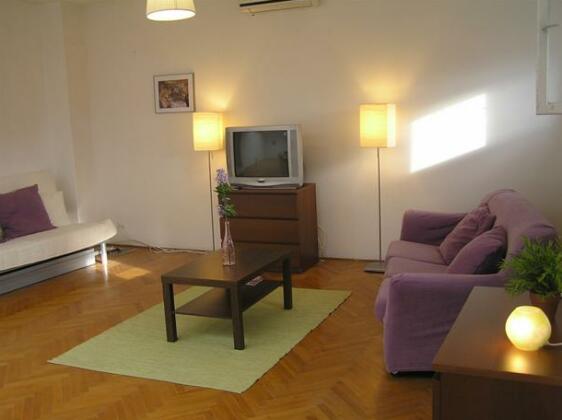 Kriszta Apartments - Photo2