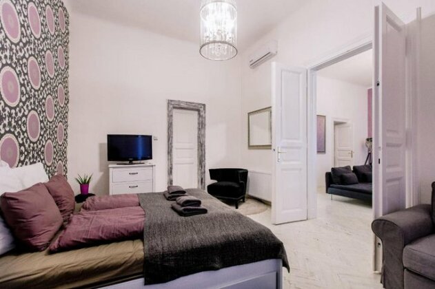 KZ5 Apartment in Kazinczy street - Photo5