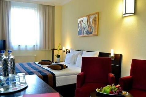 Leonardo Hotel Budapest - Photo4