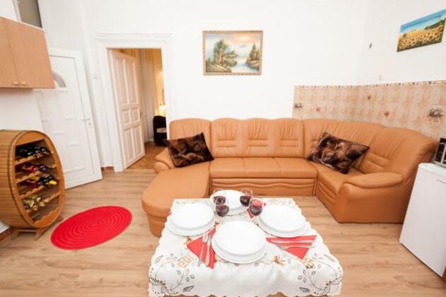 Like Home - City Center - Style Apartments - Photo3