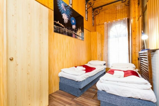 Like Home Opera Apartments - Photo5