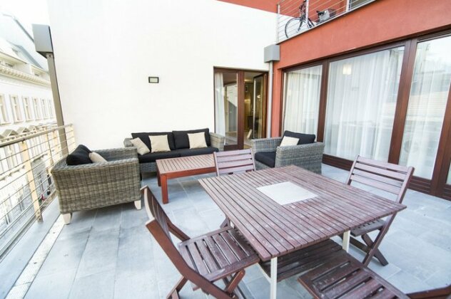 Madison Apartments - Photo3