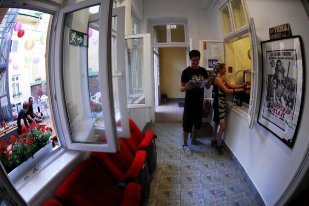Mandarin Hostel - Photo2
