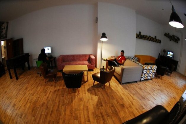 Mandarin Hostel - Photo3