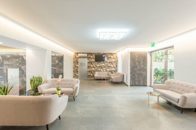Maple Tree Budget Apartments - Photo5