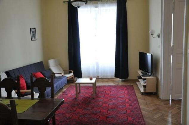 Matyas House in the City Center - Photo4
