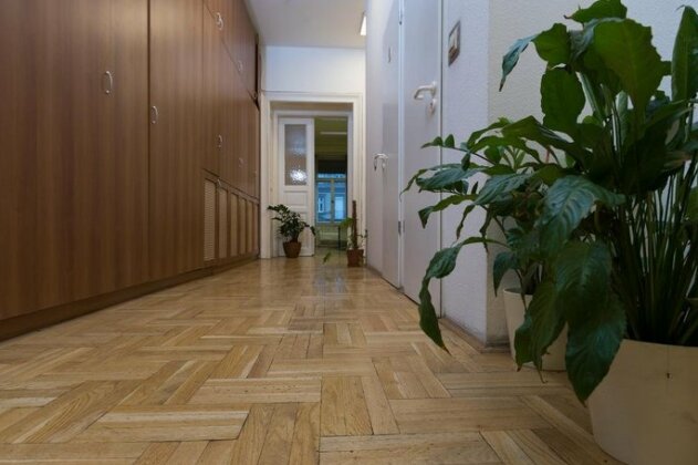 Next Hostel Budapest - Photo2