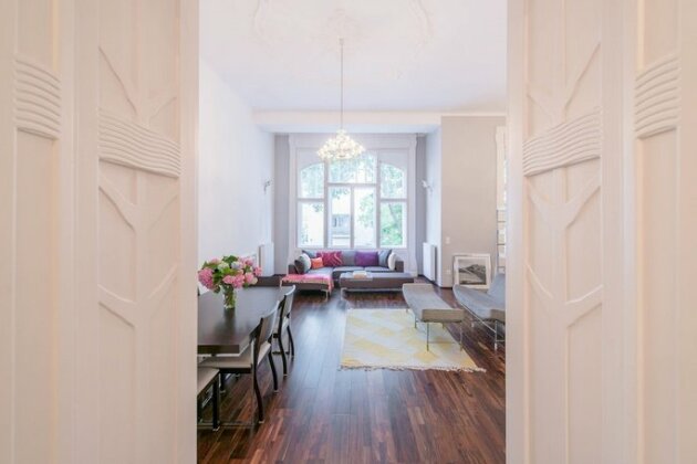 Oasis Apartments - Parliament II - Photo2