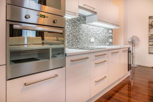 Oktogon Bright Apartment - Photo3