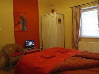 Origo Hostel and Guesthouse - Photo5