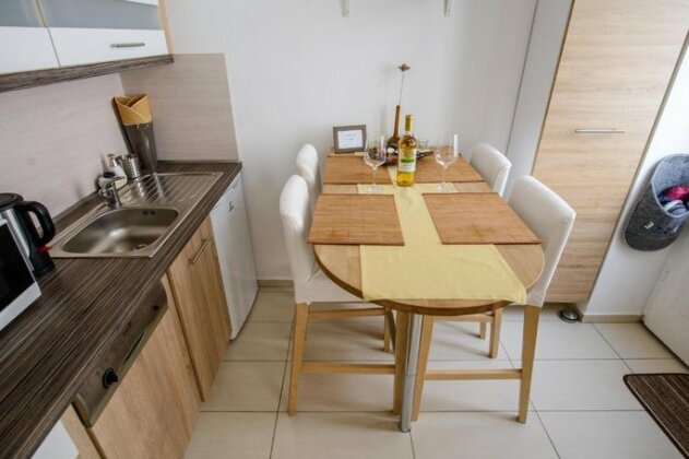 Pearl City Apartment Budapest - Photo4