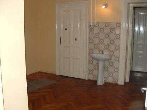 Pentecostal Guesthouse - Photo2