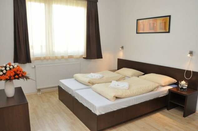 Prater Residence - Photo4