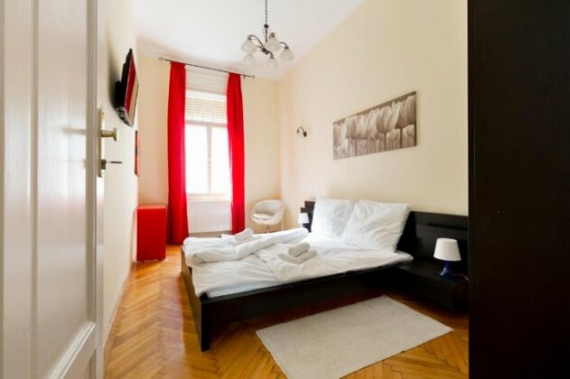Prime Location Superior Rooms - Photo3