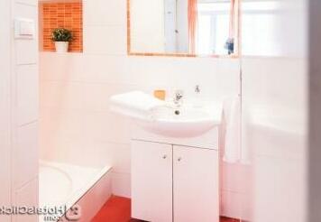 RBNB Apartments - Inner City II - Photo2