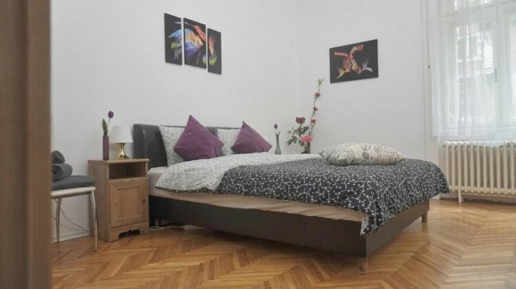 River Center Apartment Budapest - Photo5