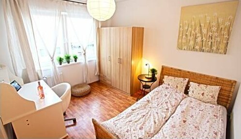 Rose Serviced Apartments - Photo5