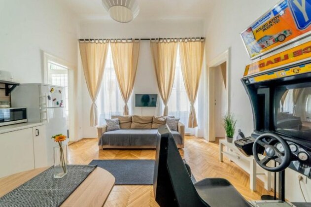 Sega Rally Apartment - Photo2