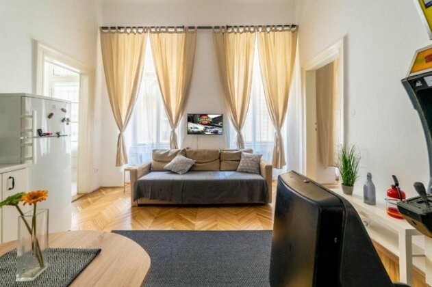 Sega Rally Apartment - Photo5