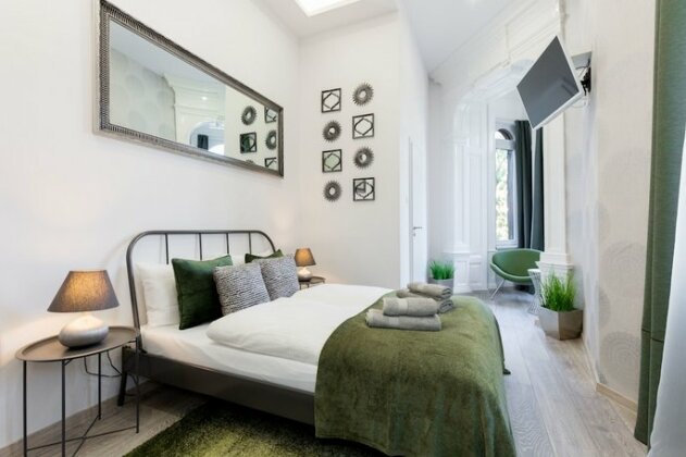 Silver Boutique Hotel - Photo2