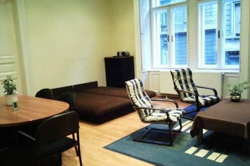 Spacious Flat Budapest - Photo3