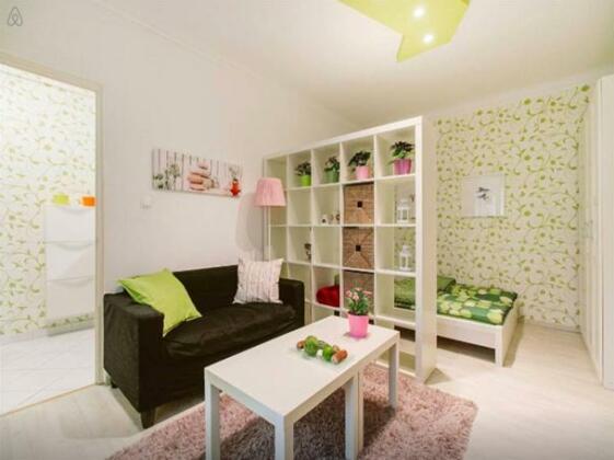 Studio Grey - Photo2