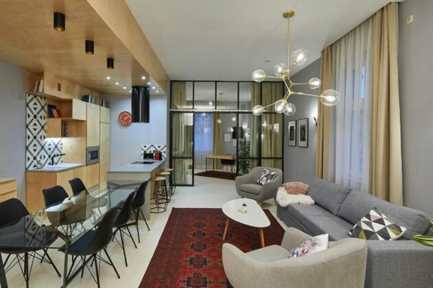 Unique design 3 bathrooms flat - Photo2