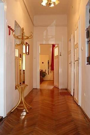 Vacation Budapest Apartment - Photo2