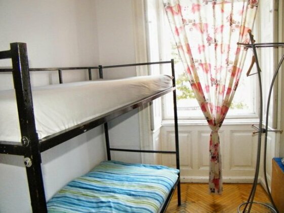 White Rabbit Hostel - Photo2