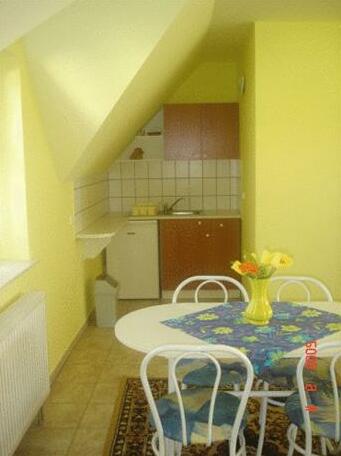 Forras Apartmanhaz Buk - Photo4