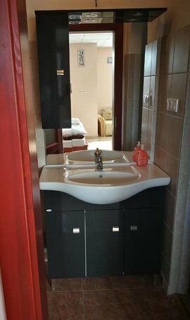 Livia Apartman Buk - Photo2