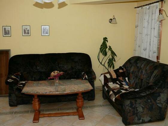 Lukacs Haz - Photo4