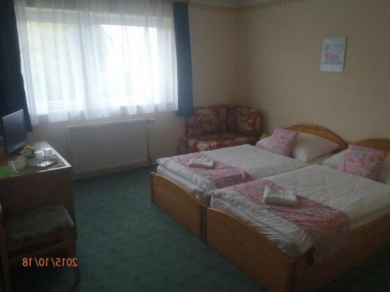 Maraczivilla Guesthouse - Photo4