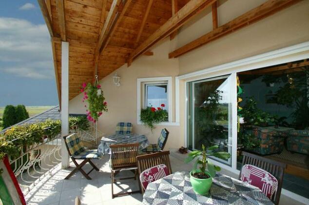Villa Somlo - Photo3
