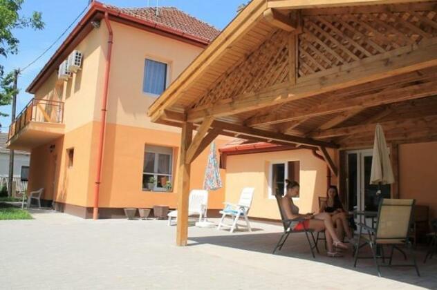 Diofa Vendeghaz Bukkszek - Photo2