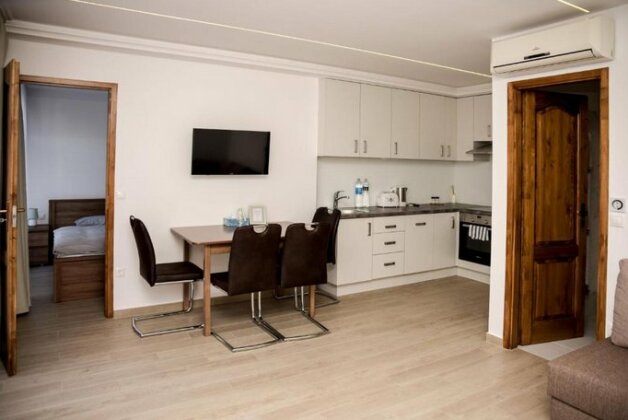 Centrum Apartman Cegled - Photo2