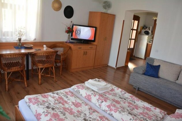 Bodza Vendeghaz - Apartmanhaz - Photo5