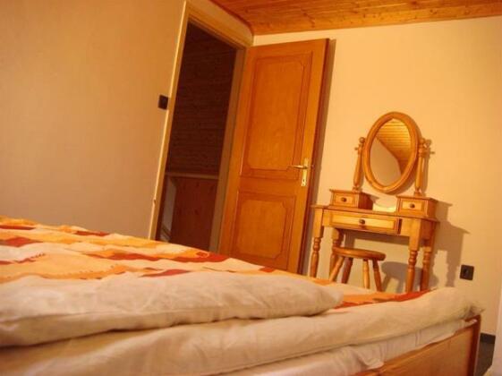Family Apartments Dobogoko - Photo3
