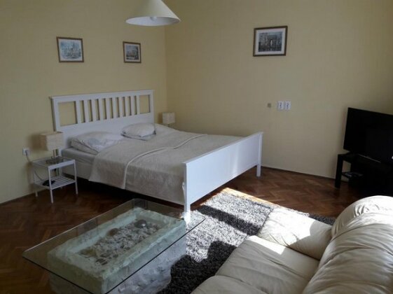 Grape&Wine Guesthouse - Photo3