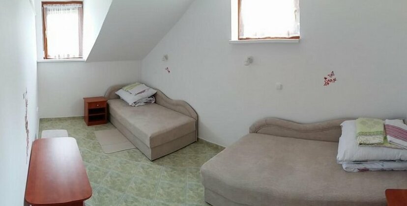 Fonyodliget C Apartmanok - Photo3