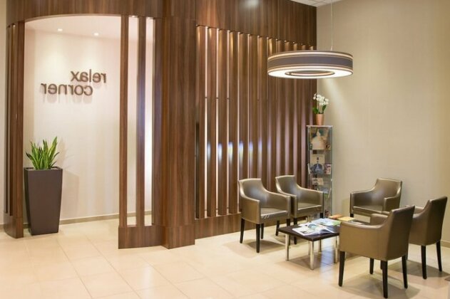 Hotel Queen Elizabeth Superior - Photo4