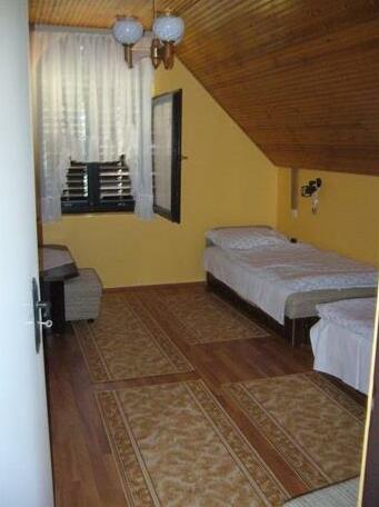 Almavilla - Photo3