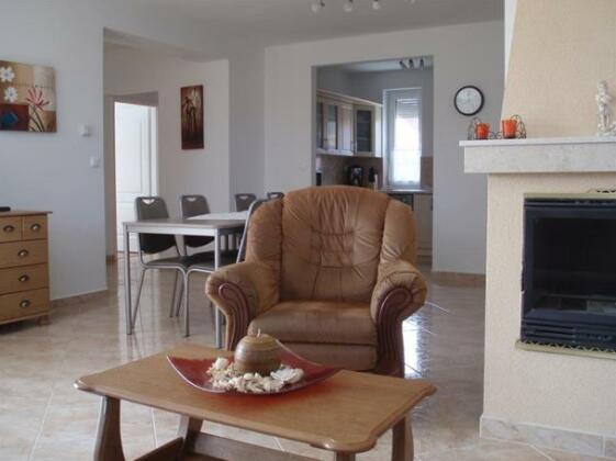Balaton Villa - Photo2